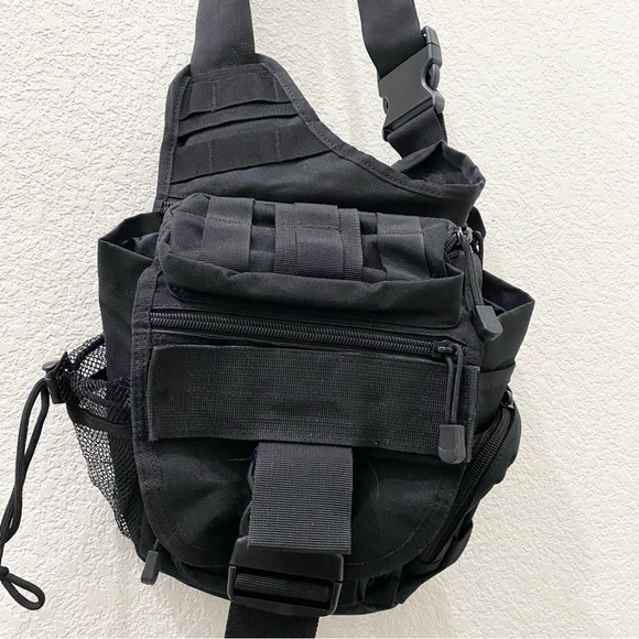 G4FREE Black Tactical Messenger Utility Sling Bag - Picture 8 of 16